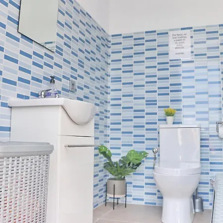 Chalet Moderno Con Pisicina *