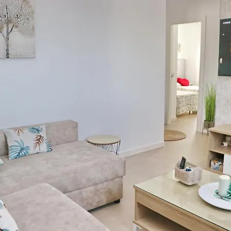 Chalet Moderno Con Pisicina