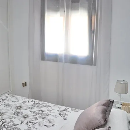 Chalet Moderno Con Pisicina