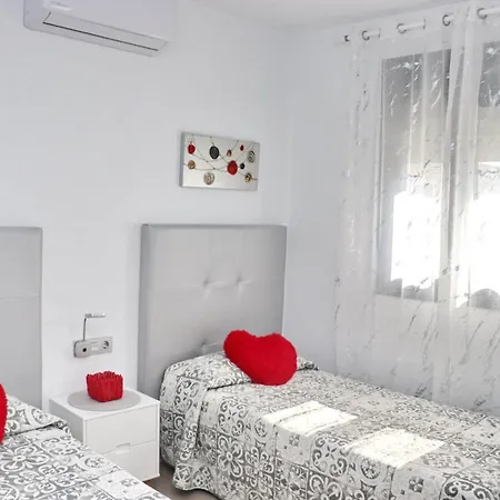 Chalet Moderno Con Pisicina