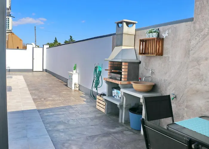 Moderno Con Pisicina Chalet