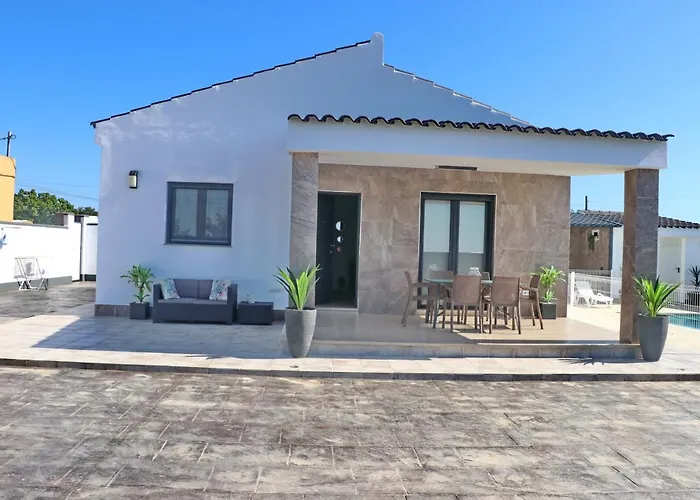 Moderno Con Pisicina *