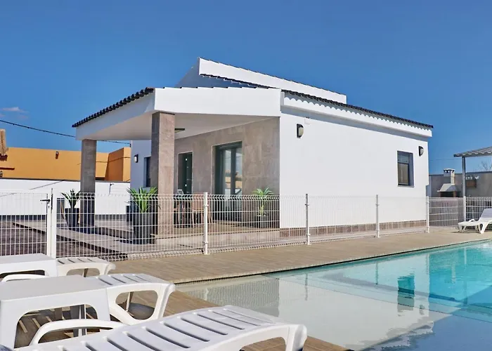 Moderno Con Pisicina Chalet Conil De La Frontera