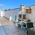 Moderno Con Pisicina 木屋