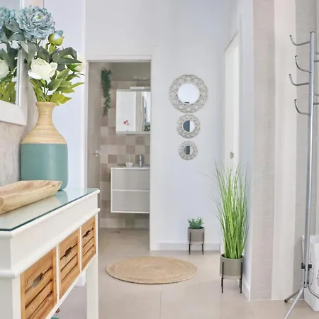 Moderno Con Pisicina