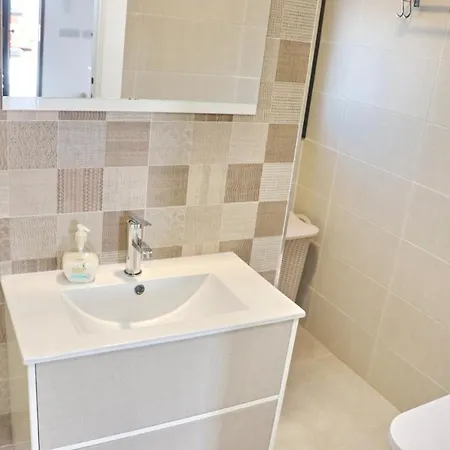 Moderno Con Pisicina *